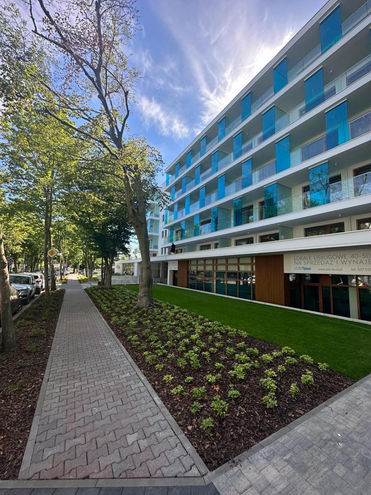4Summer Kolobrzeg Apartamenty White Blue Sauna & Fitness & Parking 100 Metrow Do Pieknej Szerokiej Piaszczystej Plazy, Wspanialy Widok Z Duzego Tarasu! 100 Meter Zu Einem Schoenen Breiten Sandstrand, Herrliche Aussicht Von Einer Grossen Terrasse! Exterior foto