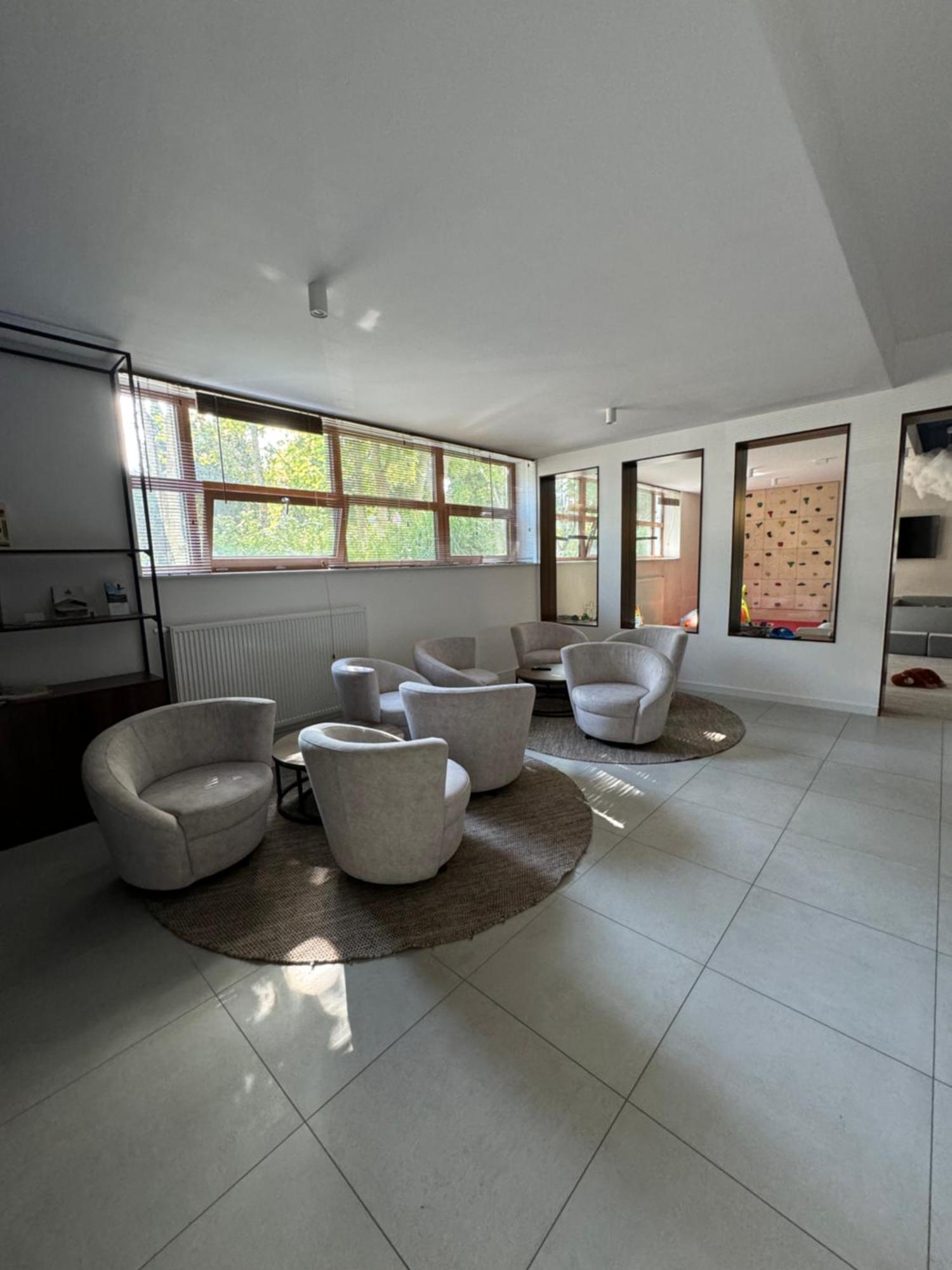 4Summer Kolobrzeg Apartamenty White Blue Sauna & Fitness & Parking 100 Metrow Do Pieknej Szerokiej Piaszczystej Plazy, Wspanialy Widok Z Duzego Tarasu! 100 Meter Zu Einem Schoenen Breiten Sandstrand, Herrliche Aussicht Von Einer Grossen Terrasse! Exterior foto